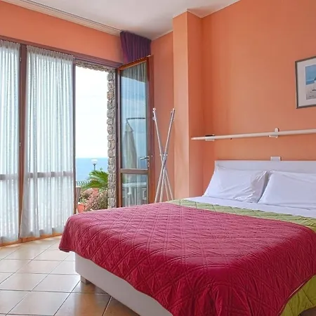 Le Terrazze Appartamenti Vacanze Sanremo Exterior photo