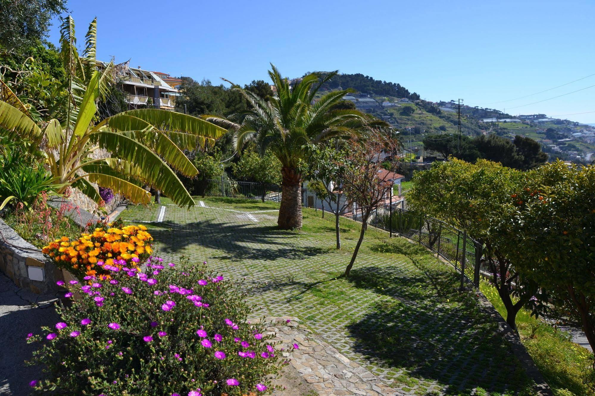 Le Terrazze Vacanze Apartment *
